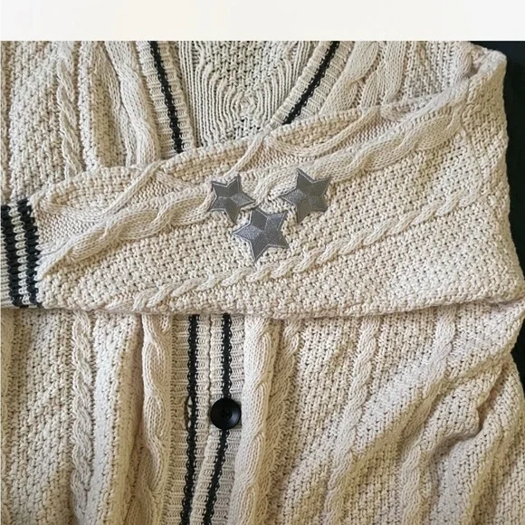 Taylor Swift Folklore cardigan - Picture 3 of 4